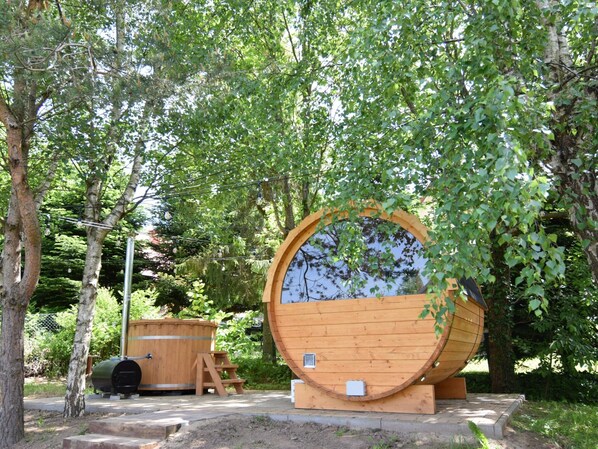 House | Property amenity - House in Perlino Near Lake Choczewskie (Gniewino)