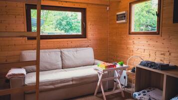 House | 4 bilik tidur, dilengkapkan perabot secara berasingan, cadar katil