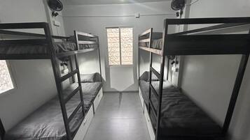 Basic Shared Dormitory | Free WiFi