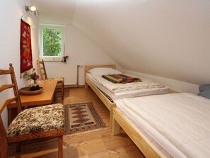 House | 3 bedrooms, individually furnished