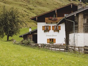 Apartment | Exterior - Apartment in Fusch Near Grossglockner Road (Fusch an der Grossglocknerstrasse)