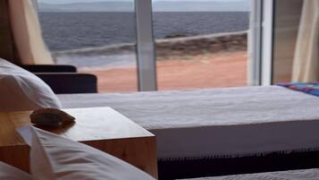 Apartment | 1 bedroom, bed sheets