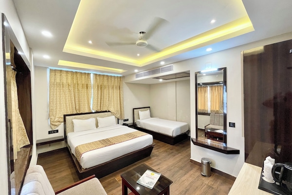 Skrivebord, skrivebord for bærbar PC, lydisolert og wi-fi (inkludert)