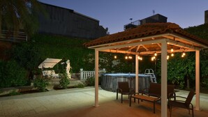 Unclassified image, 2 of 64, button - Vacation Home With Private Pool, Floridia (Floridia)