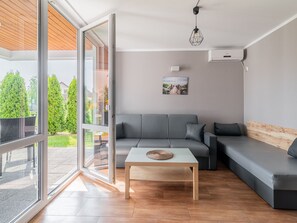 Bungalow | Living area - Holiday Homes With Pool, Close to the Beach (Ustronie Morskie)