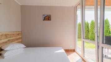 Bungalow | 1 bedroom, individually furnished, bed sheets