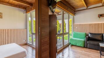 Bungalow | 1 bedroom, individually furnished, bed sheets