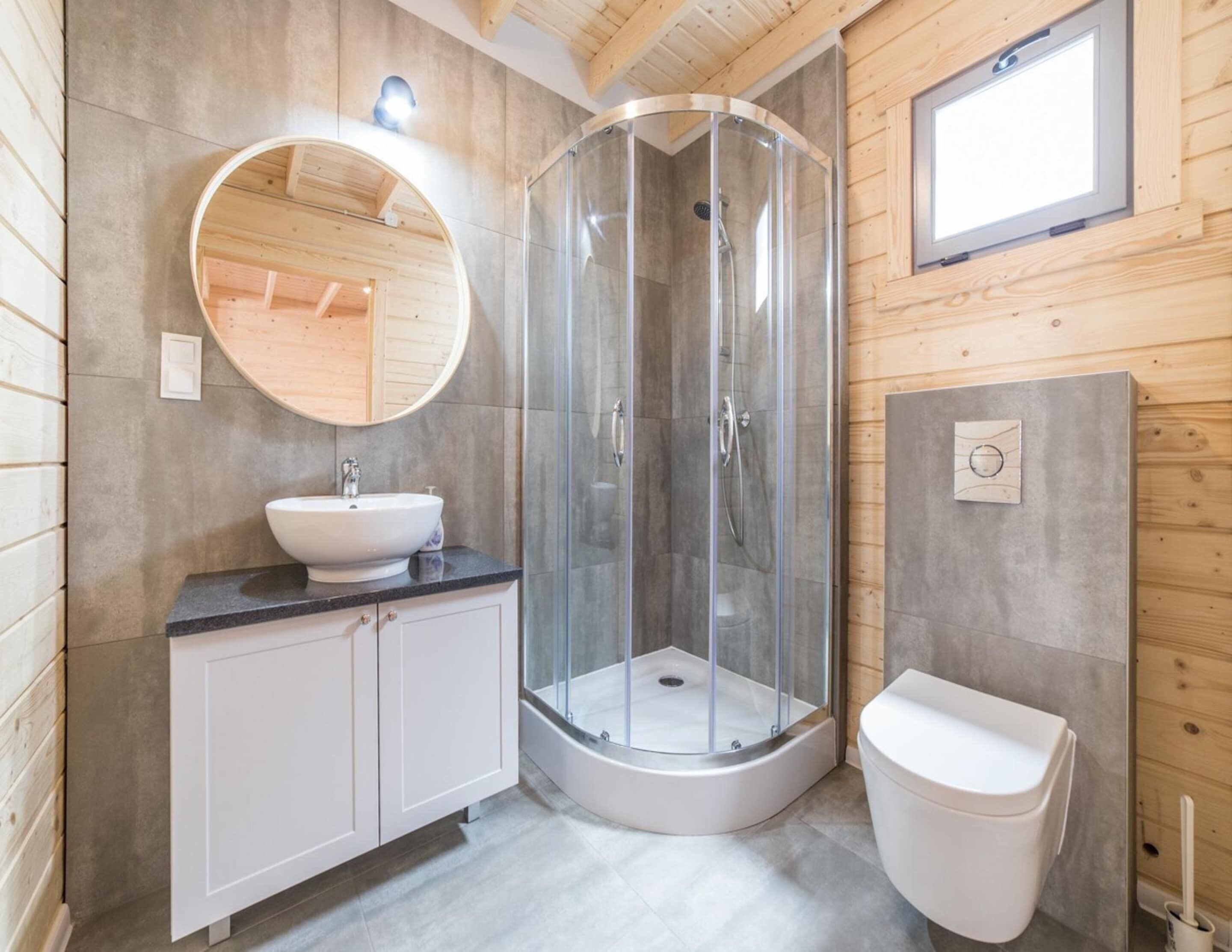 House | Bathroom