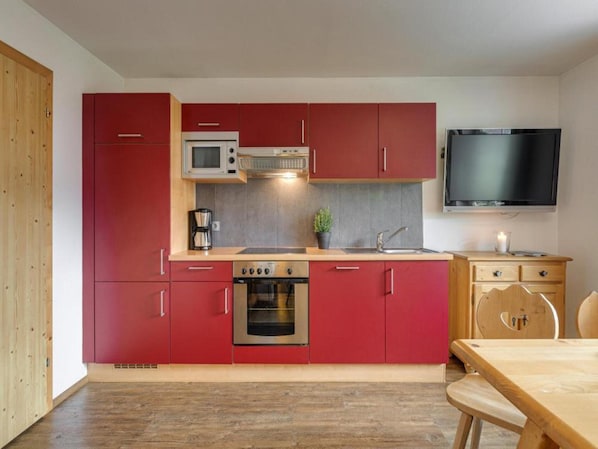 Apartment | Private kitchen | Electric kettle, toaster, highchair