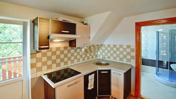 Rumah | Dapur pribadi | Kursi makan untuk bayi