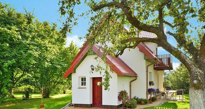 Comfortable Holiday Home With a Garden, Noskowo