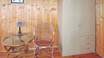 House | 2 bedrooms, individually furnished
