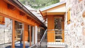 House | Bahagian luar