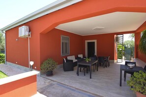 Dining - Holiday Home With Private Pool, Florida (Syracuse)