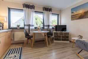 Apartment | Dining - Comfortable Holiday Apartment in St. Peter Ording (St. Peter-Ording)
