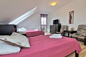 Apartment | Individually furnished - 4-person Room With Balcony, Grzybowo (Kolobrzeg)