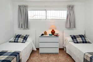 2 bedrooms, bed sheets - Vacation Home, San Agustin (San Bartolomé de Tirajana)