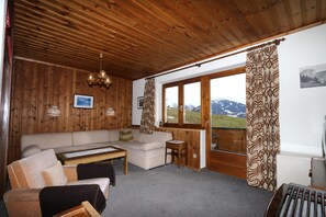 Living room - Apartment in Vorberg Near Dachstein Glacier (Ramsau am Dachstein)