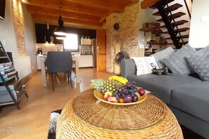 House | Dining - Holiday Home in Mielno Near Beach & Lake (Mielno)