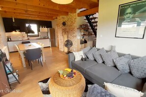 House | Private kitchen | Electric kettle, highchair - Holiday Home in Mielno Near Beach & Lake (Mielno)
