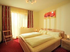 Apartment - Apartment in Brixental Near Hiking Trails (Brixen im Thale)