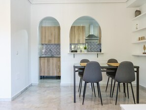 Apartment | Dining