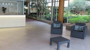 Apartemen | Resepsionis