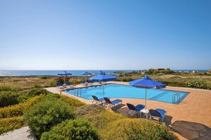 Apartment | Pool - Saltwater Pool Flat in Chania (Chania)
