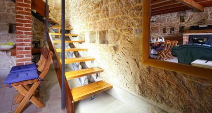 Stone House in Makarska With Pool & Mountain View