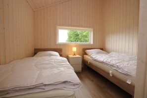 House | 3 bedrooms, individually furnished