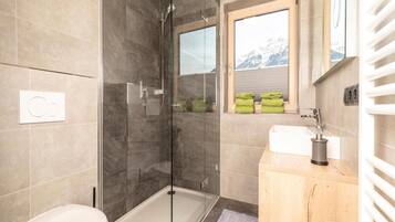 Apartment | Badezimmer