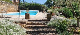 DOMAINE DES FRANCHISES Bed and Breakfast - Beaujolais Pierres dorées