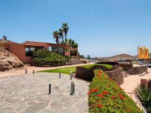 Exterior - Holiday Home in Maspalomas (San Bartolomé de Tirajana)