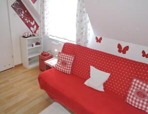 Apartment | Living room - Comfortable Studio Close to the sea (Dziwnów)