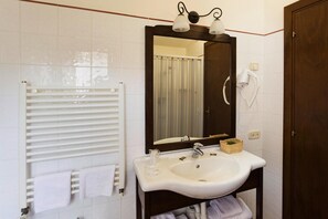 Apartment | Bathroom