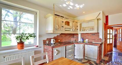 Holiday House With Large Garden, Noskowo