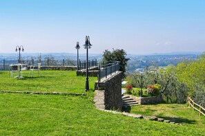 Apartment | Garden - Beautiful Apartment in Lamporecchio (Lamporecchio)