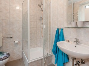 Apartment | Bathroom - Ferienwohnung am Achterwasser in Lutow (Luetow)
