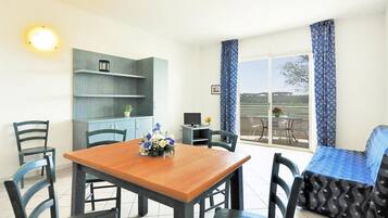 Apartment | Private kitchen | Highchair