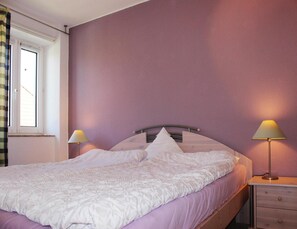 Ferienhaus | 2 Schlafzimmer, individuell eingerichtet