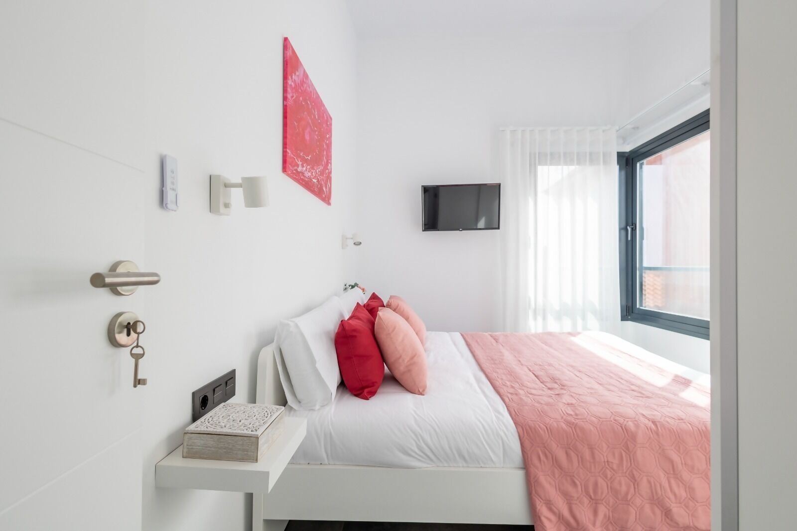 2 bedrooms, iron/ironing board, travel crib, free WiFi
