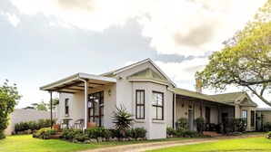 Front of property - temba private game reserve (Makhanda)