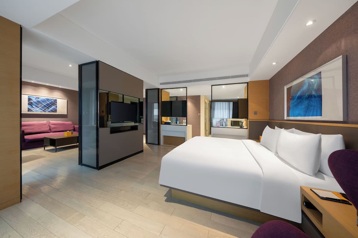 Luxury Suite with Kingsize bed