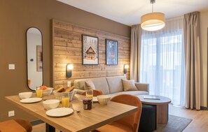 Barnesenger, wi-fi (inkludert) og sengetøy