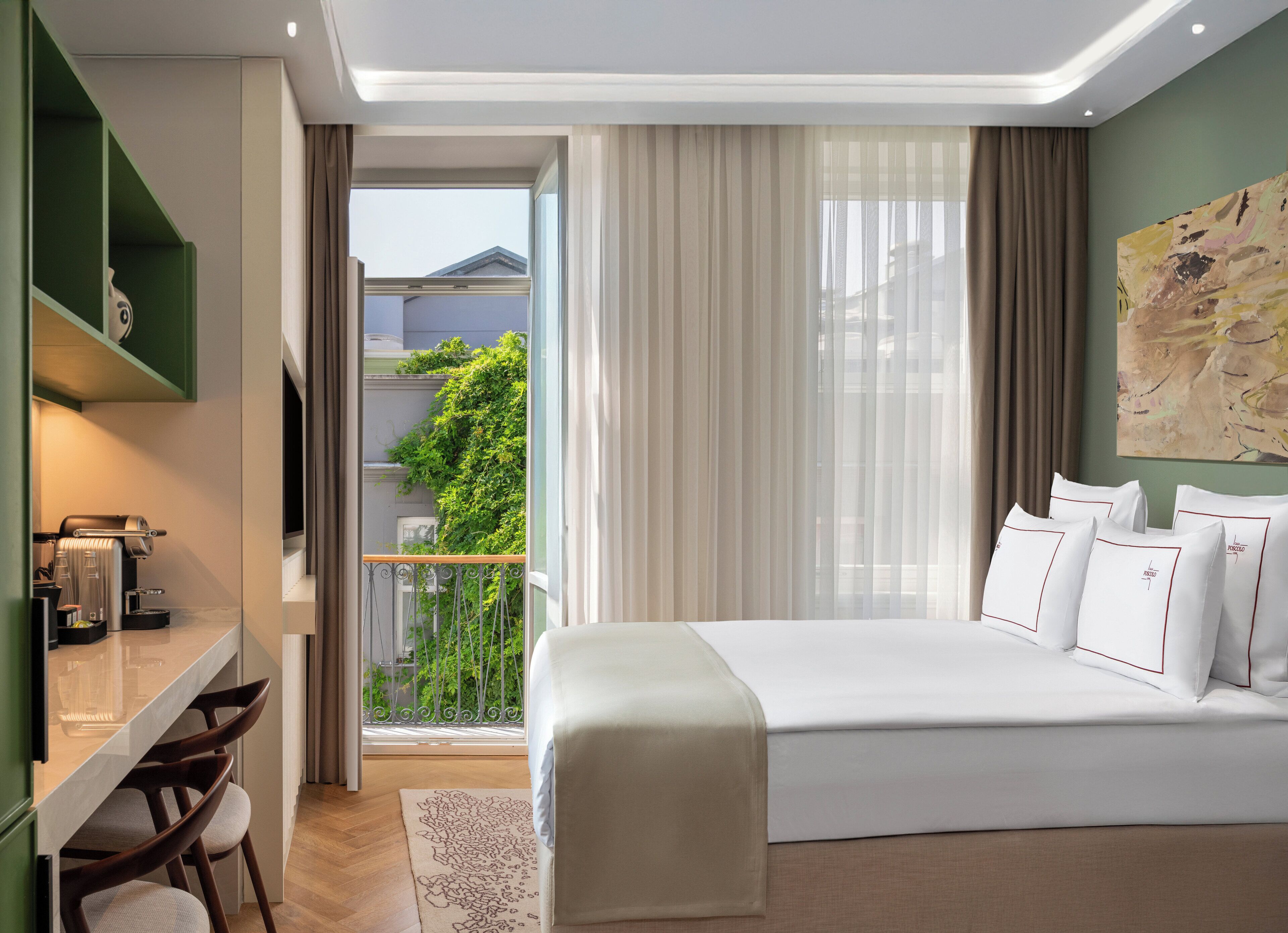 Superior Room, Balcony | Premium bedding, minibar, desk, free WiFi