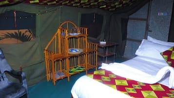 Desk, laptop workspace, iron/ironing board, free WiFi