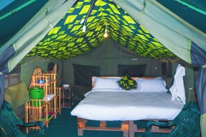 Habitación individual | Escritorio y espacio para trabajar con un portátil