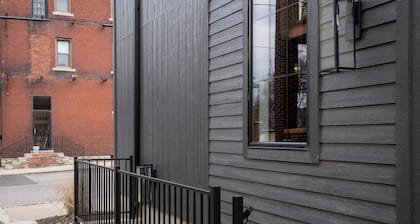Urban Studio Retreat in Columbus Park – The Traveler!
