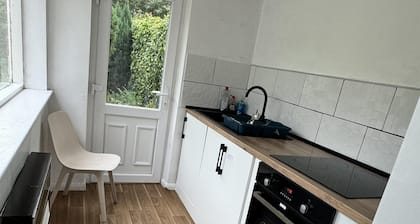 Birmingham Blissful Retreat - 3 Bedrooms