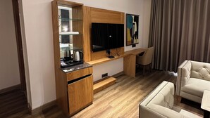 Chambre Confort double | Bureau, espace de travail pour ordinateurs portables